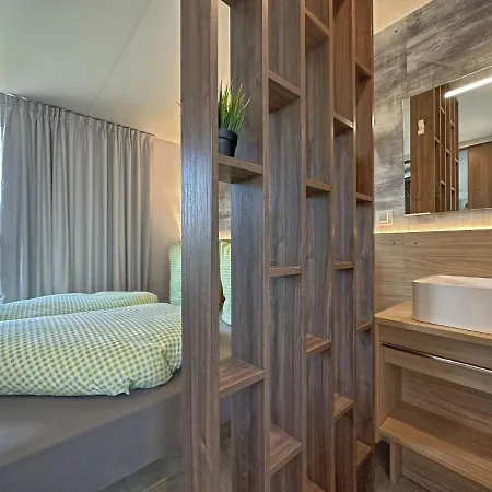 Hébergement de vacances Tiny House Am See, *