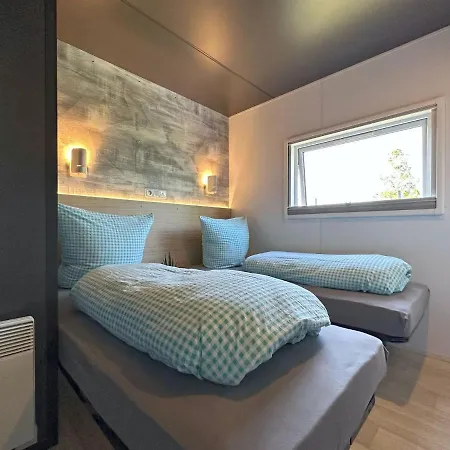 Tiny House Am See, *