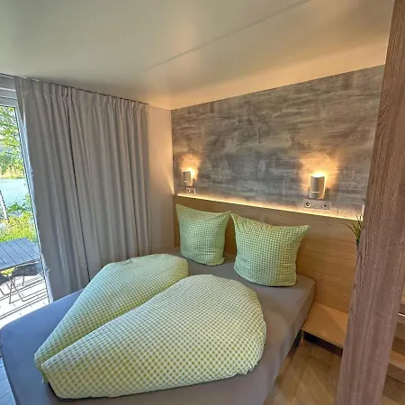 Tiny House Am See, Vakantiehuis *