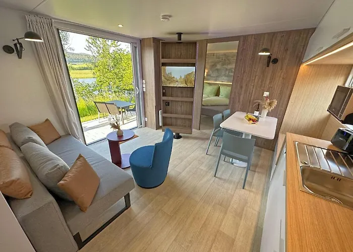 Tiny House Am See, Дом отдыха Нойнбург-форм-Вальд