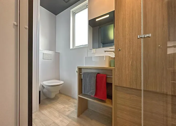 Tiny House Am See, Нойнбург-форм-Вальд